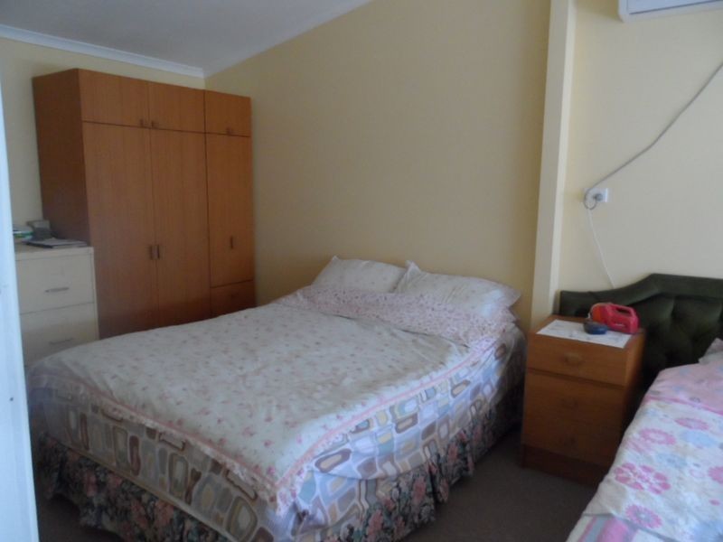 8 Dover Street, Moree NSW 2400