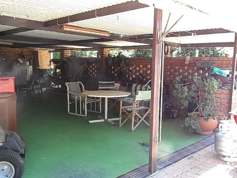 12 Maple Avenue, Moree NSW 2400