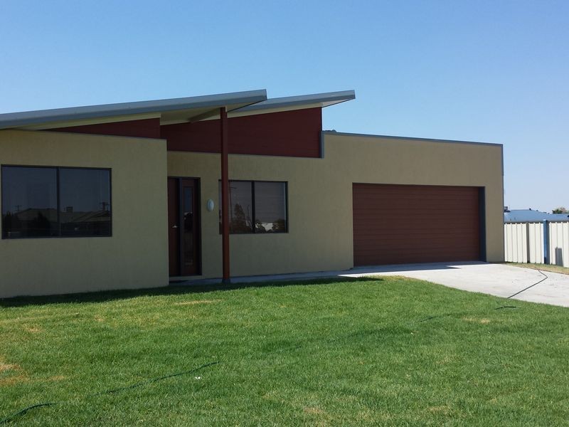 27 Bottlebrush Drive, Moree NSW 2400