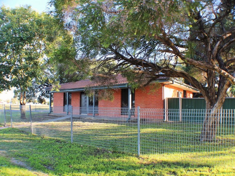 4 James Street, Moree NSW 2400
