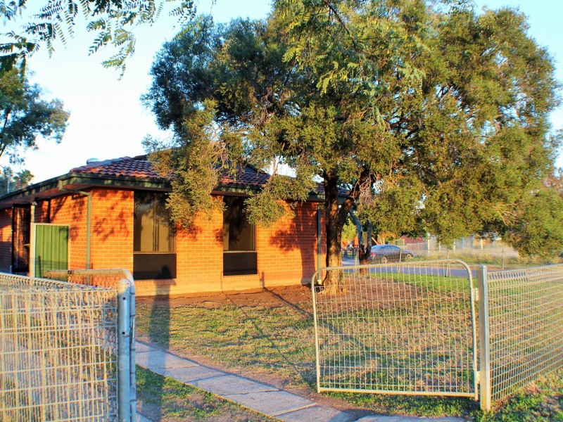 4 James Street, Moree NSW 2400