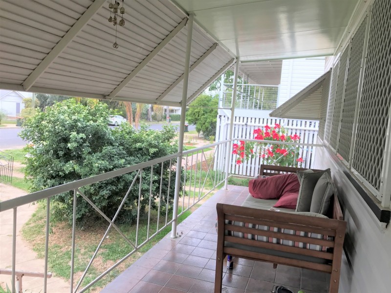 32 Iris Street, Moree NSW 2400