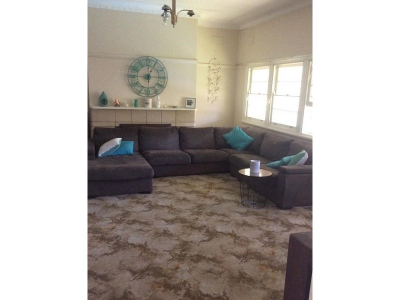 32 Iris Street, Moree NSW 2400