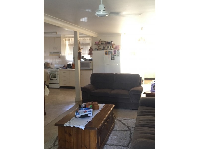 69 Dover Street, Moree NSW 2400