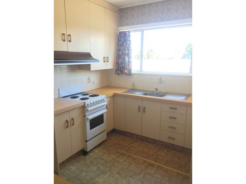 69 Dover Street, Moree NSW 2400