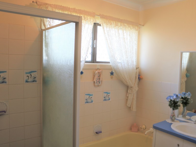 23 Wattle Crescent, Moree NSW 2400