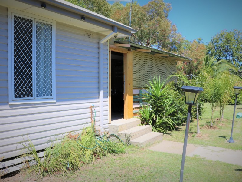 17 Dover Street, Moree NSW 2400