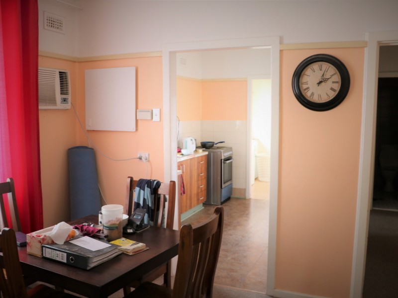 17 Dover Street, Moree NSW 2400