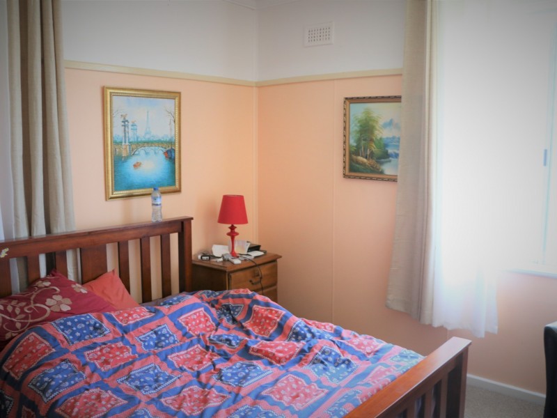 17 Dover Street, Moree NSW 2400