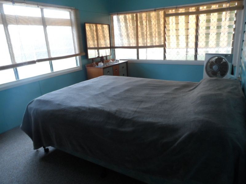 64 Oak Street, Moree NSW 2400