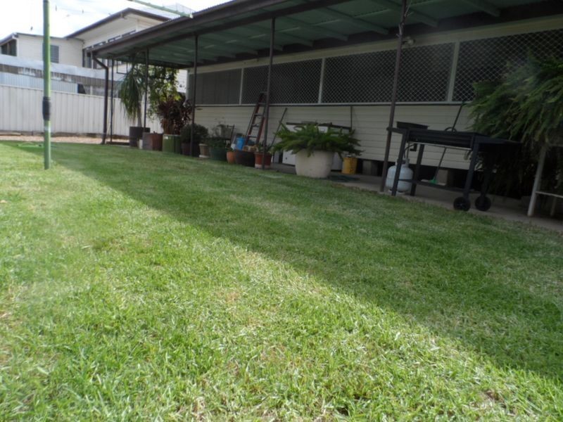 64 Oak Street, Moree NSW 2400