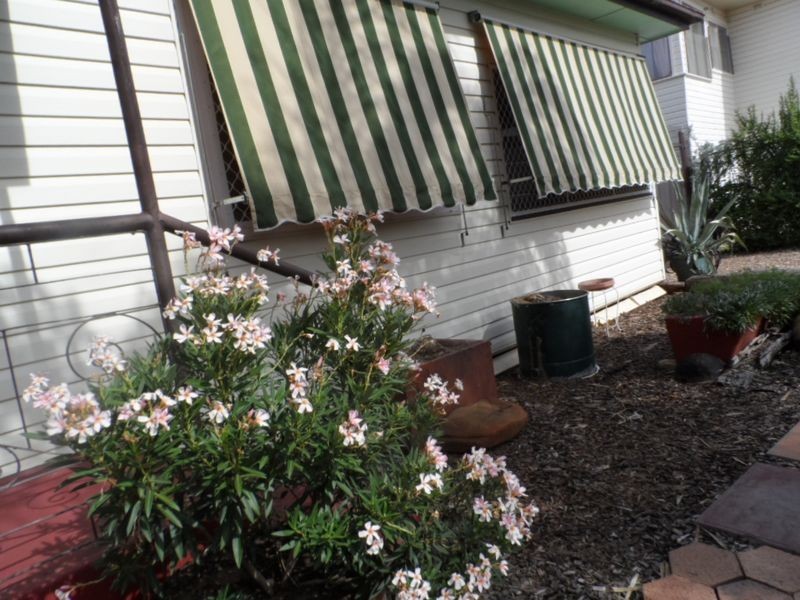 64 Oak Street, Moree NSW 2400