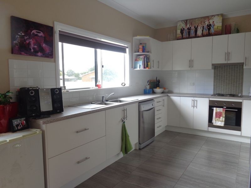 8 Seery Place, Moree NSW 2400