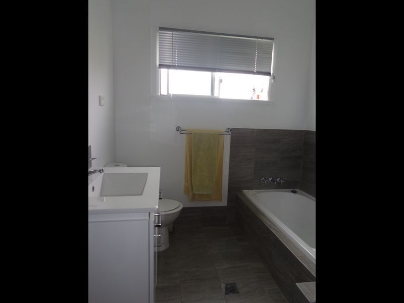 8 Seery Place, Moree NSW 2400