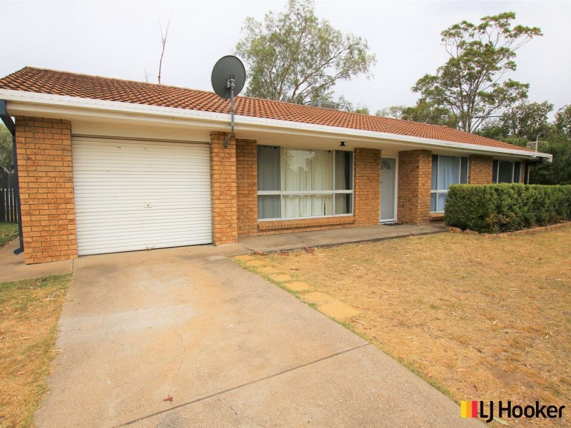 15 Helensvale Avenue, Moree NSW 2400
