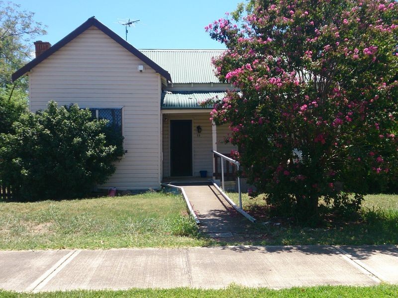 27 Gwydir Street, Moree NSW 2400