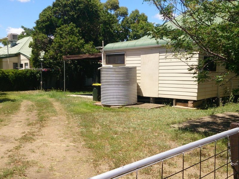 27 Gwydir Street, Moree NSW 2400