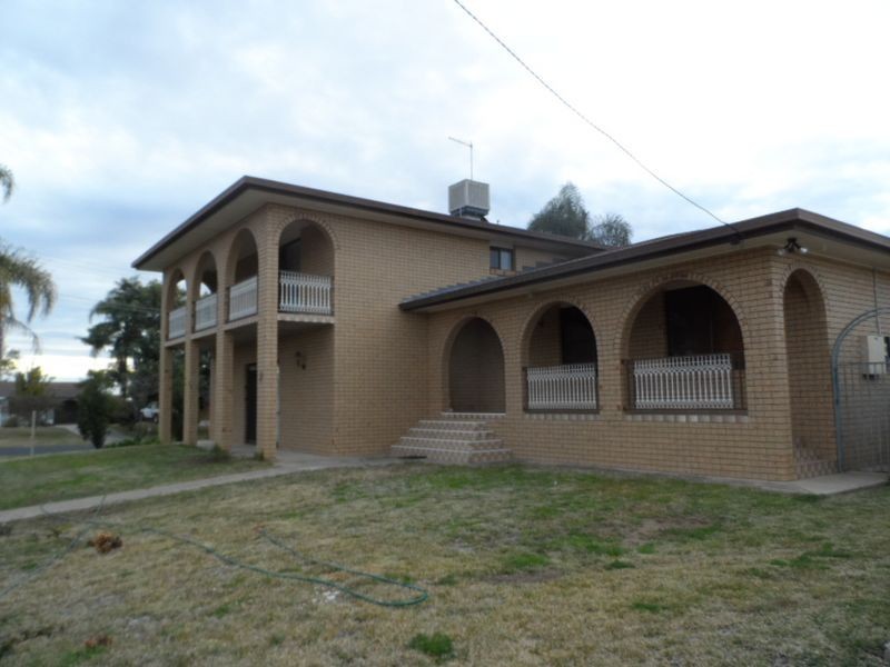 2 Cummins Avenue, Moree NSW 2400