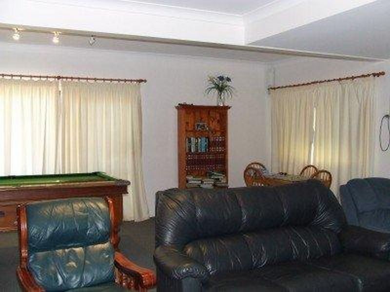 2 Cummins Avenue, Moree NSW 2400