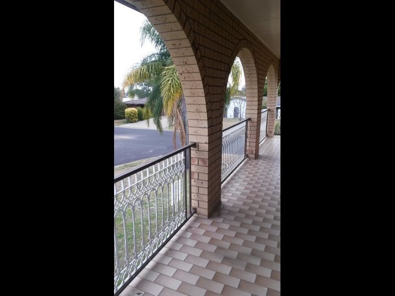 2 Cummins Avenue, Moree NSW 2400