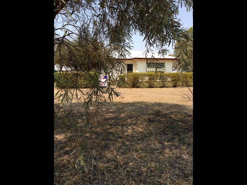 2 Menadool Road, Moree NSW 2400