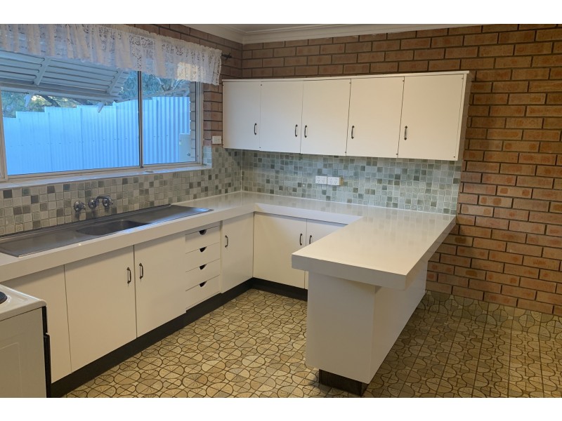 2/7 Condor Crescent, Moree NSW 2400