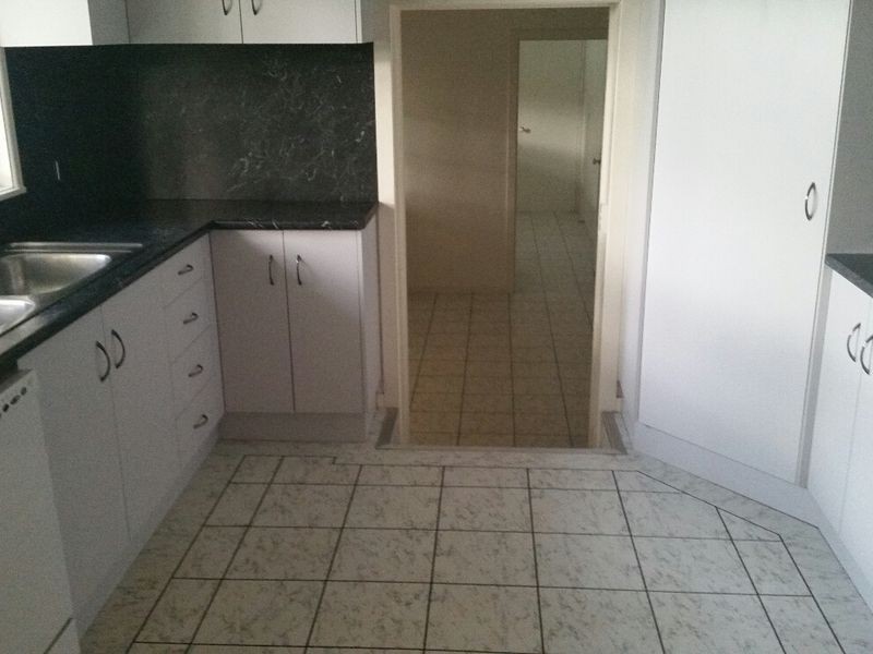10 Myall Place, Moree NSW 2400