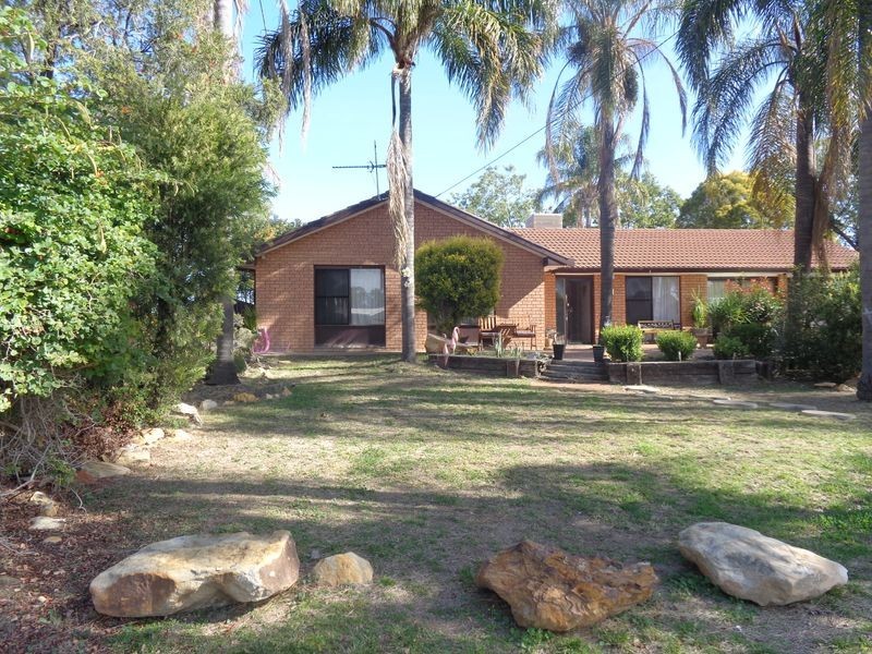 31 Boland Drive, Moree NSW 2400