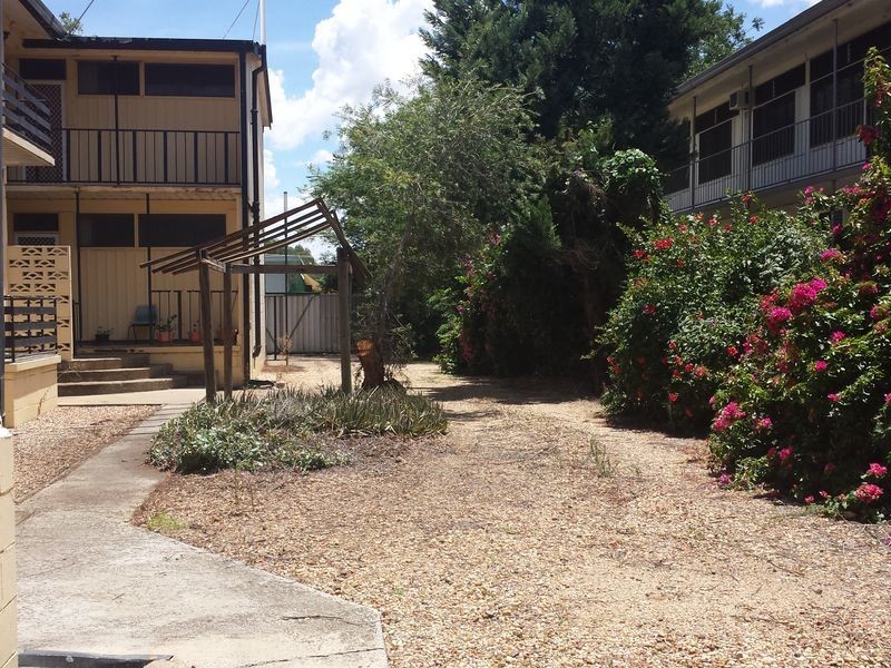 - Oak Street, Moree NSW 2400