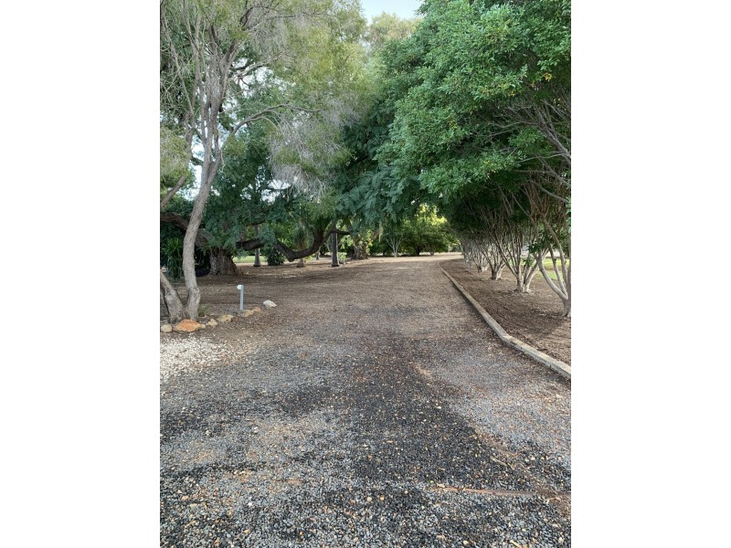 9 Belbowrie Road, Moree NSW 2400