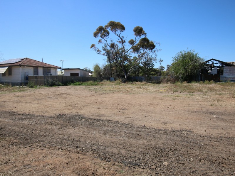 8 Barwon Avenue, Moree NSW 2400