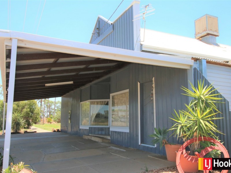 38 Railway Parade, Bellata NSW 2397