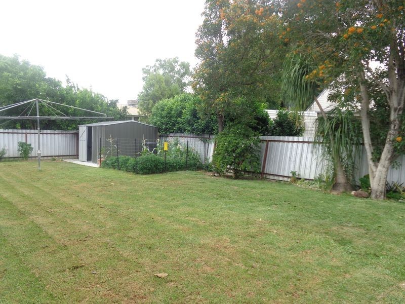 9 Cameron Place, Moree NSW 2400