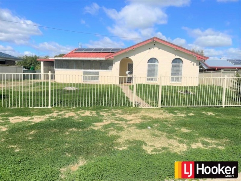 19 Wattle Crescent, Moree NSW 2400