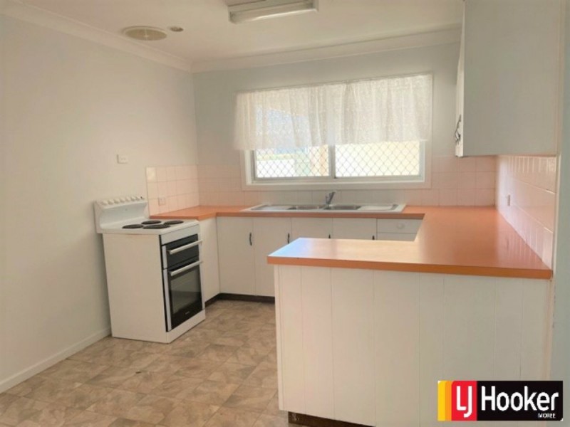 19 Wattle Crescent, Moree NSW 2400