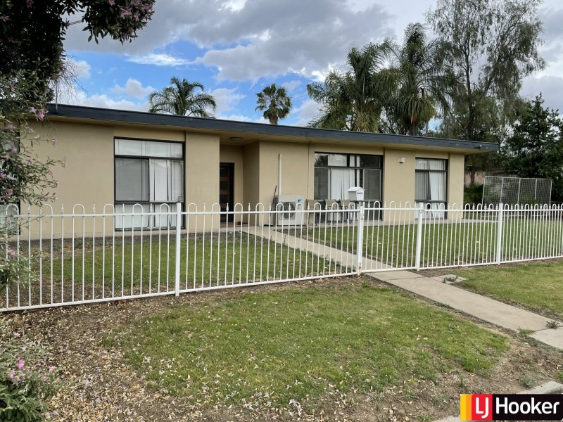 8 Delander Crescent, Moree NSW 2400