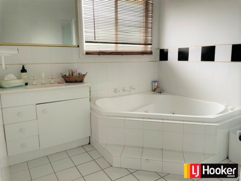 3 Rosewood Close, Moree NSW 2400