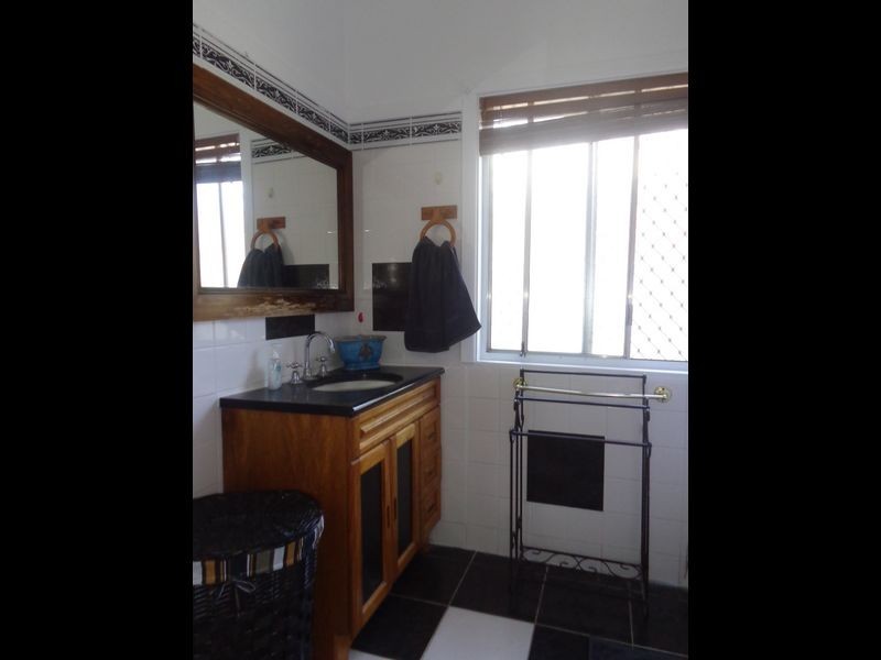 33 Dover Street, Moree NSW 2400