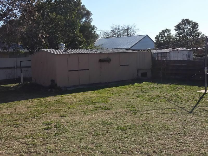 11 Boland Drive, Moree NSW 2400