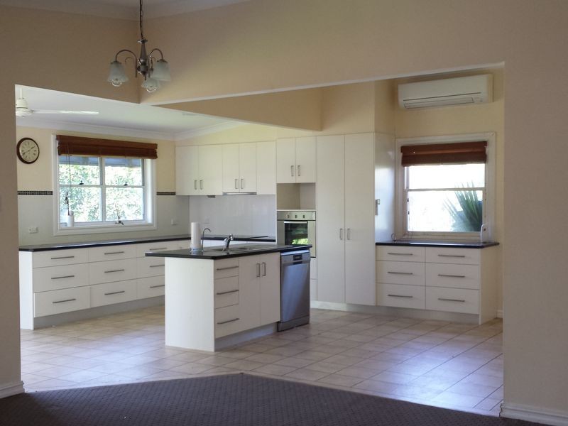 6 Auburn Street, Moree NSW 2400