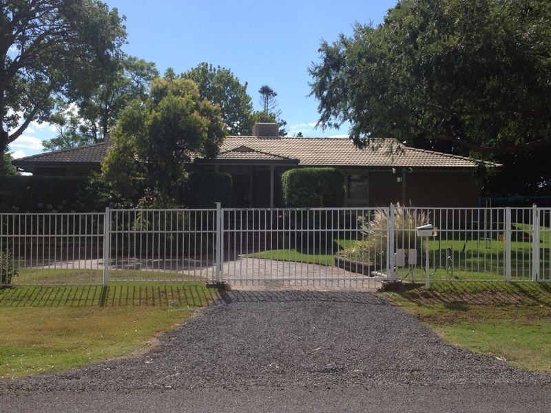 17 Boonery Road, Moree NSW 2400