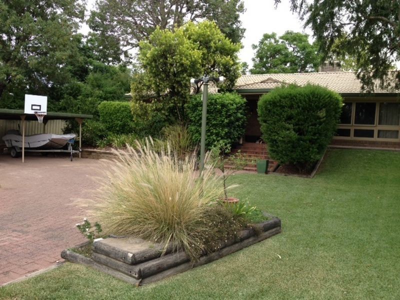 17 Boonery Road, Moree NSW 2400