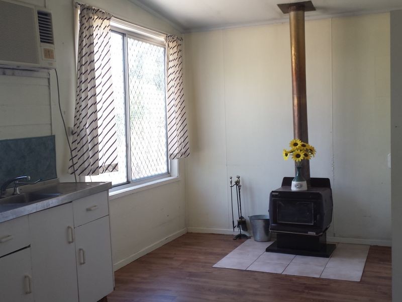 27 Oak Street, Moree NSW 2400