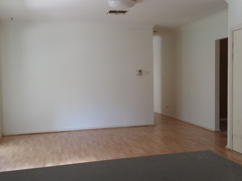 11 Loren Avenue, Moree NSW 2400