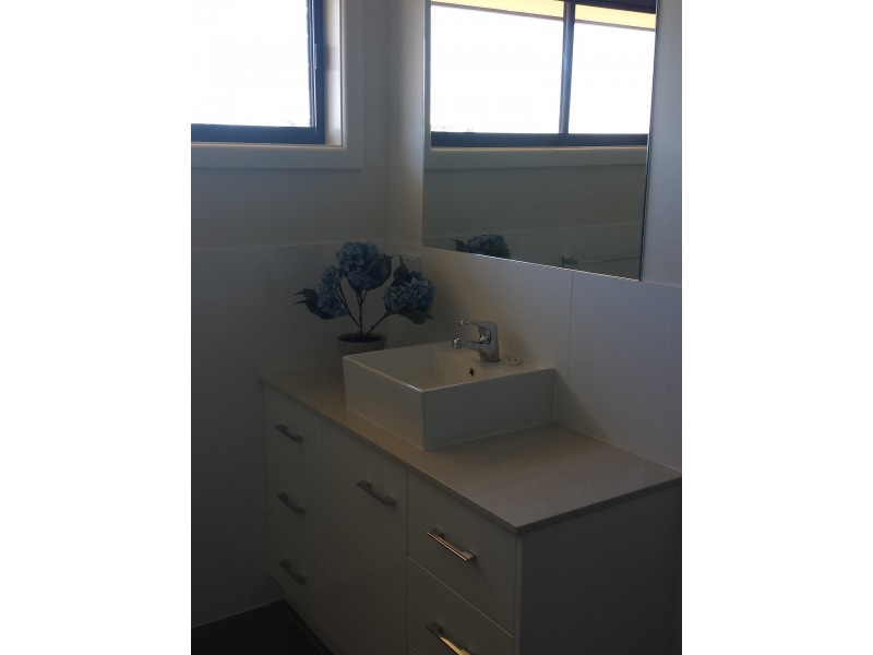 37 Bohenia Crescent, Moree NSW 2400