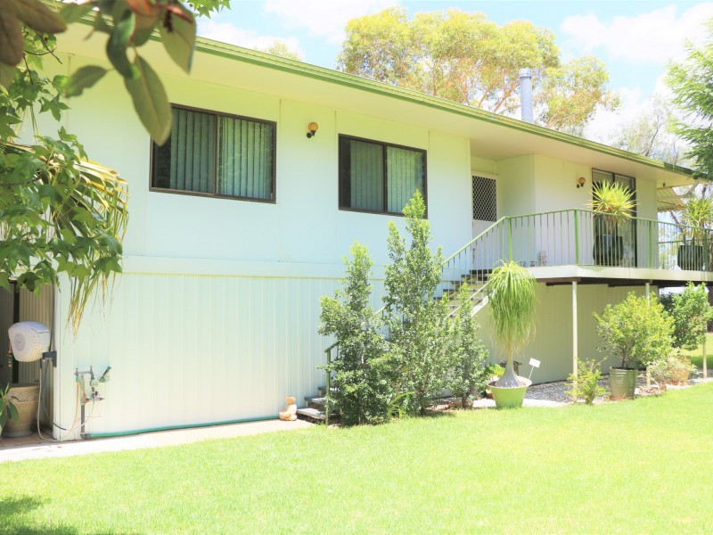 PART ‘THE OAKS’, Moree NSW 2400