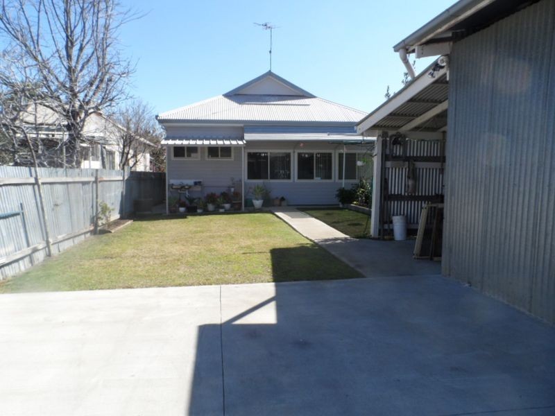 28 Dover Street, Moree NSW 2400