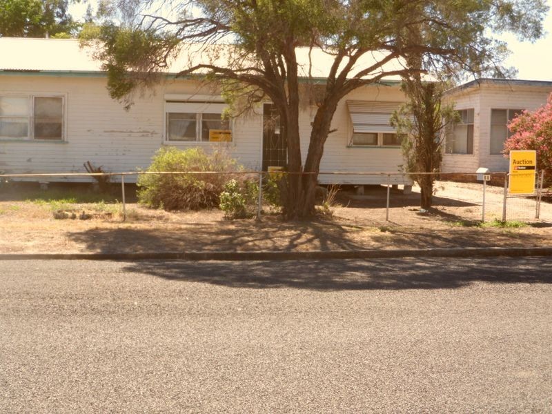 66 Dover Street, Moree NSW 2400