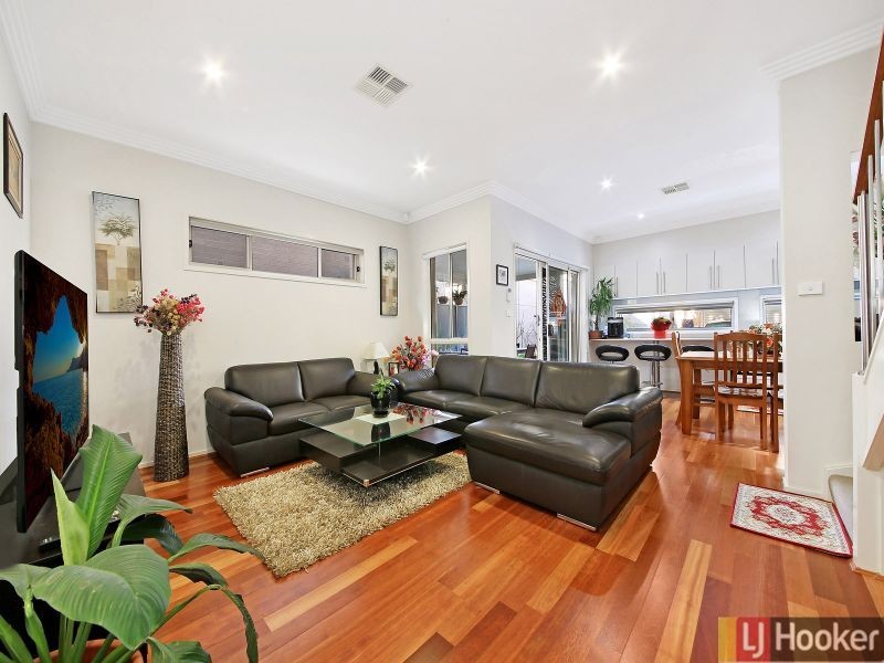 83 Birchgrove Cre, Eastwood NSW 2122