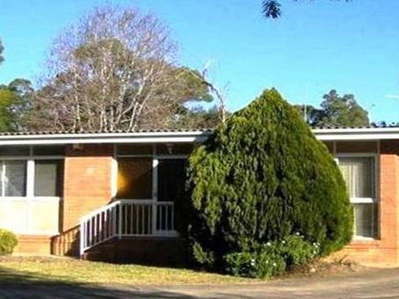 18 Brooker Ave, Oatlands NSW 2117